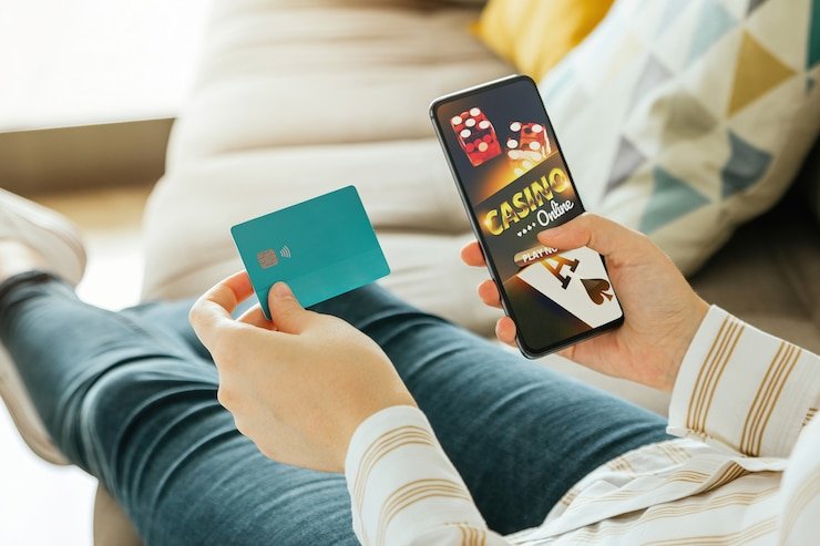 Platform gg888 menawarkan berbagai kategori permainan kasino, sportsbook, dan slot